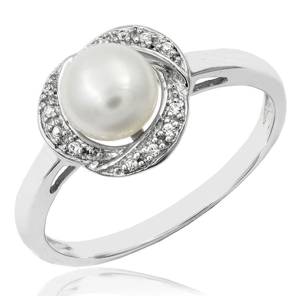 Pearl Ring with Diamond Frame