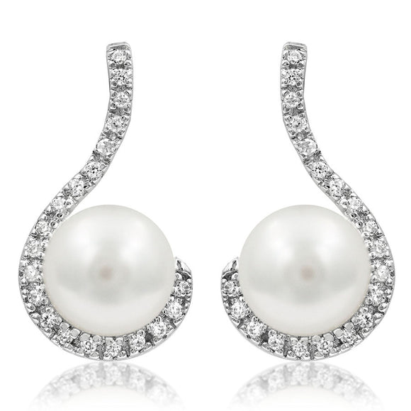 Pearl Stud Earrigns with Diamond Accent