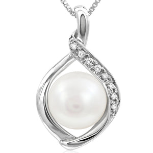 Pearl Pendant with Diamond Accent