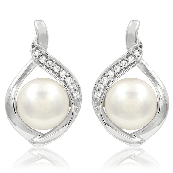 Pearl Stud Earrings with Diamond Accent