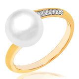 Pearl Ring with Diamond Accent