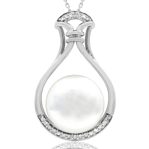 Pearl Pendant with Diamond Accent